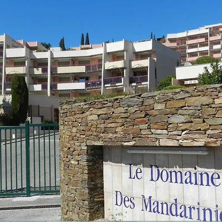 Le Lavandou, T2 Avec Piscine, 4 Couchages Proche - Fr-1-803-20 *