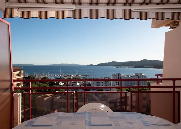 Le Lavandou, T2 Avec Piscine, 4 Couchages Proche - Fr-1-803-20 Le Lavandou